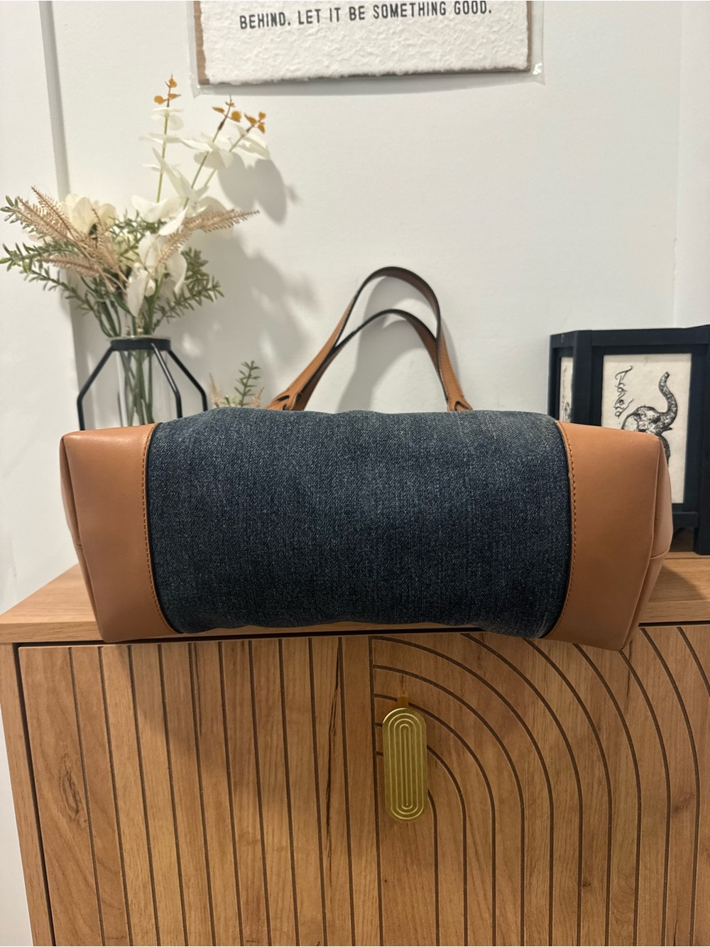 Authentic Gucci Craft Denim Tote Bag - Tan Leather Trim - EUC With Tags - Picture 7 of 16